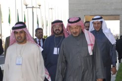 الشيخ بن لادن يبحث مع بلخادم إقامة مدينة النور في الجزائر