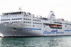 باخرة الطاسيلي II متوقفة بميناء وهران بسبب عارض