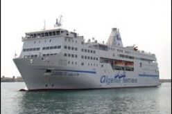 الرئيس بوتفليقة يقرر إرسال “طاسيلي 2” بصفة استعجالية الى بنغازي لاجلاء الرعايا الجزائريين