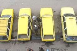 بسبب ارتفاع الضريبة وتردي أوضاعهم: سائقو سيارة الأجرة يتحولون لـ” كلوندستان”