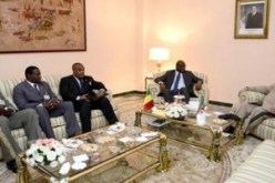 قايد صالح يتحادث مع وزير الدفاع المالي