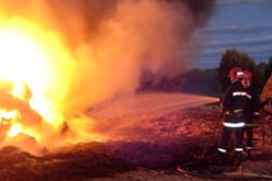 حريق بمستودع يتلف أزيد من ألف حزمة تبن في تيسمسيلت