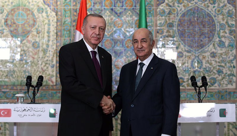 الرئيس تبون وأردوغان يتفقان لإجلاء الرعايا الجزائريين والأتراك العالقين بين البلدين