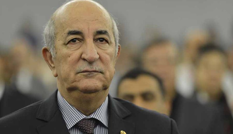 رئيس الجمهورية يعزي عائلتي الطيارين ضحية حادث سقوط الطائرة العسكرية