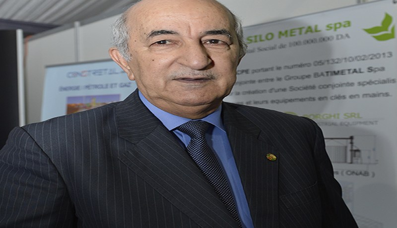 تبون يتابع مشاريع السكن بـ «الفايبر»