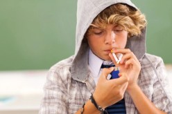 مديرو المدارس الفرنسية يطالبون بالسماح للتلاميذ بالتدخين بسبب الإرهاب