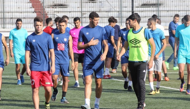 أنصار بلوزداد حاصروا بوحفص واللاعبون يمهلونه أسبوعا