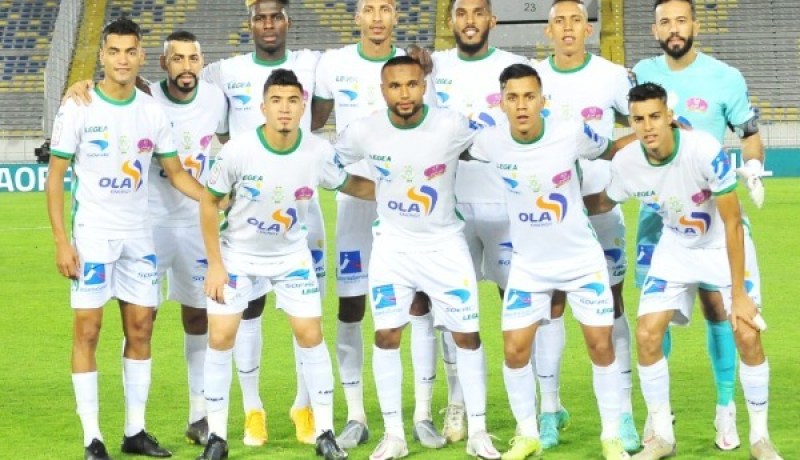 الرجاء يُعاني قبل أيام من نهائي كأس الكاف