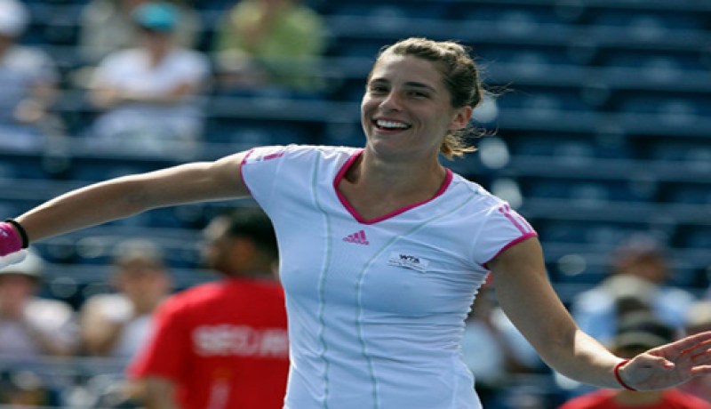 تأهل التشيكية كفيتو فا وإقصاء الأمريكية سيرينا وليامس