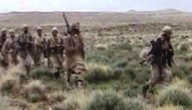 والدة ''صقر الصحراء'' أوصته قبل وفاتها بالتوبة والعودة إلى أحضان إخوته