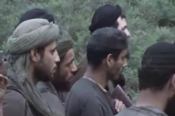 إرهابيون يخربون شاحنة وحافلة للنقل المدرسي