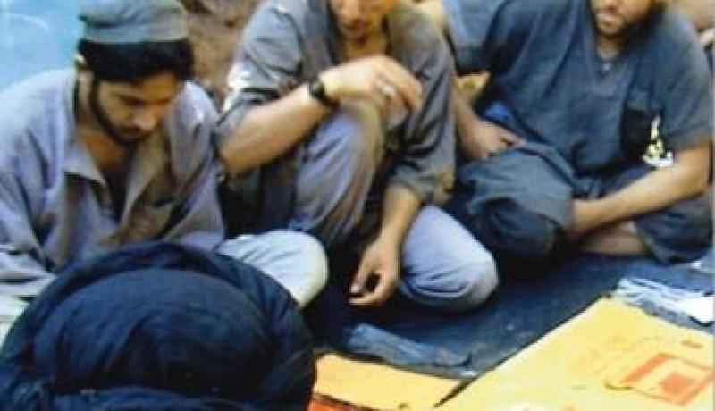 ريال محمد الأمير المكلف بتأمين الطريق للمجندين الجدد يسلم نفسه