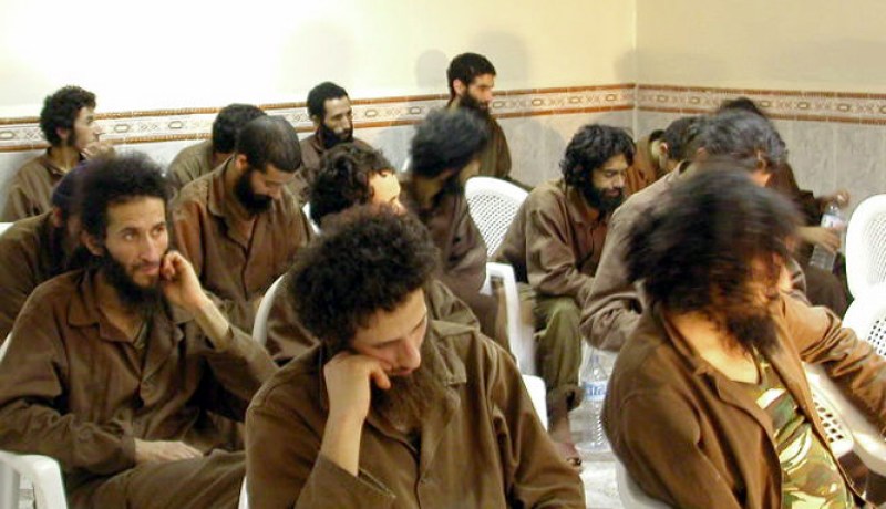 العفو الشامل على المسلحين سيكون بعد تسليم أنفسهم