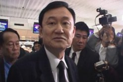 محكمة تايلاندية تصدق على مذكرة توقيف بحق تاكسين