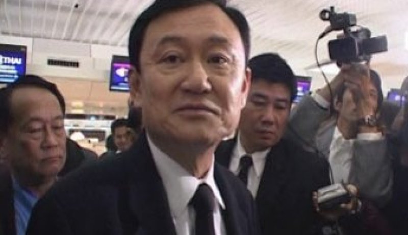 محكمة تايلاندية تصدق على مذكرة توقيف بحق تاكسين