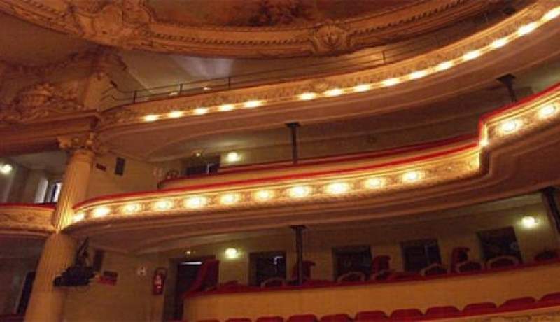 “امرأة يا نساء” إنتاج مسرحي جديد تكريما للمراة  الجزائرية بوهران