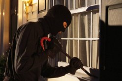 مجهول يسرق 34 مليونا بعد سطو مسلح على مكتب بريد باستعمال منجل !