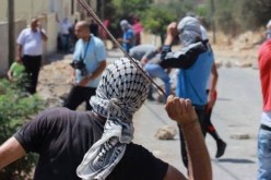 إصابة شاب فلسطيني واعتقال آخرين بالضفة الغربية