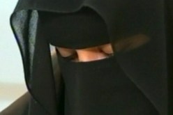 سعودي يطلق زوجته على الهواء مباشرة