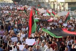 مظاهرة ليبية للمطالبة ببرلمان جديد وتغيير الحكومة