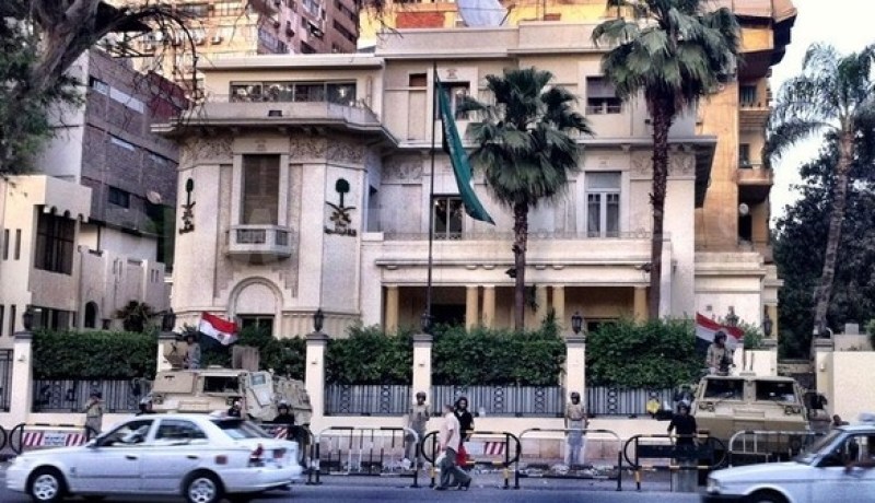 خادم الحرمين يأمر بإرسال 3 مستشفيات ميدانية إلى مصر