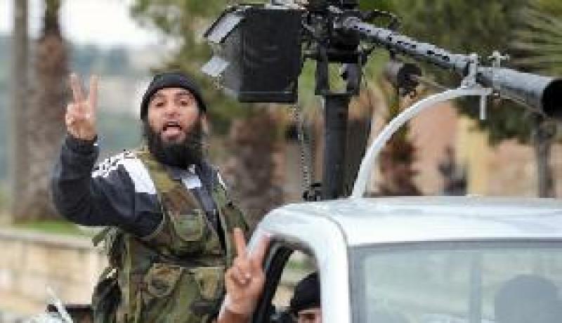 مقتل 30 مسلحا من المعارضة السورية واشتباكات بين “النصرة” والحر