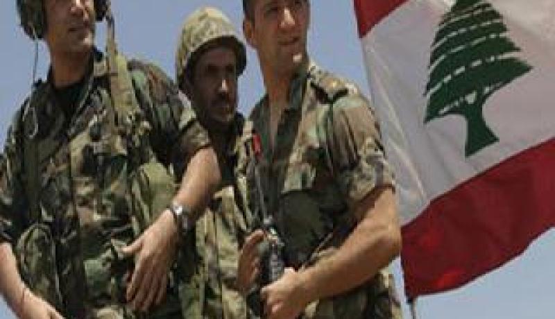الجيش اللبنانى يتسلم أسلحة فردية ضمن برنامج المساعدات الأمريكية