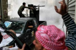 المعارضة السورية تقصف منطقة يسيطر عليها مقاتلون إسلاميون في حلب