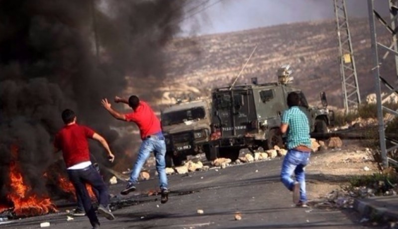 إصابة 3 فلسطينيين في مواجهات مع قوات الإحتلال بقطاع غزة