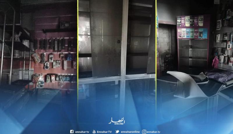 مجهولون يسرقون ويحرقون محل للهواتف النقالة بسوق الرقيبة بالوادي