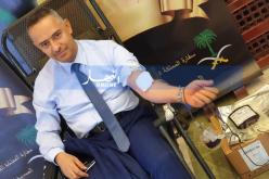 بالصور.. أعضاء السفارة السعودية بالجزائر يتبرعون بالدم لمرضى مستشفى مصطفى باشا