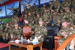 ڤايد صالح يشرف على تنفيذ تمرين تجريبي لاستعراض طائرات بدون طيار