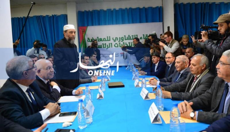 بن فليس..مقري والدان يجتمعون ببيت جاب الله