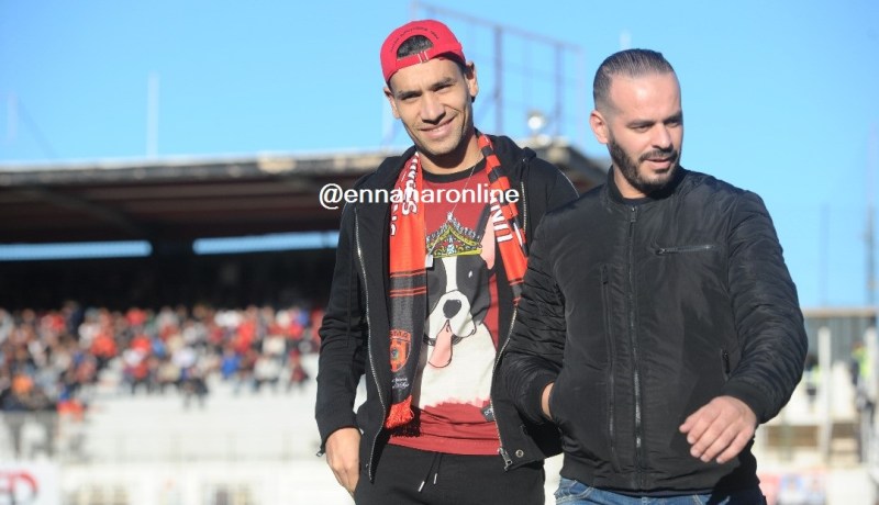 سوسطارة تقدم لاعبها “حامية” لأولاد البهجة