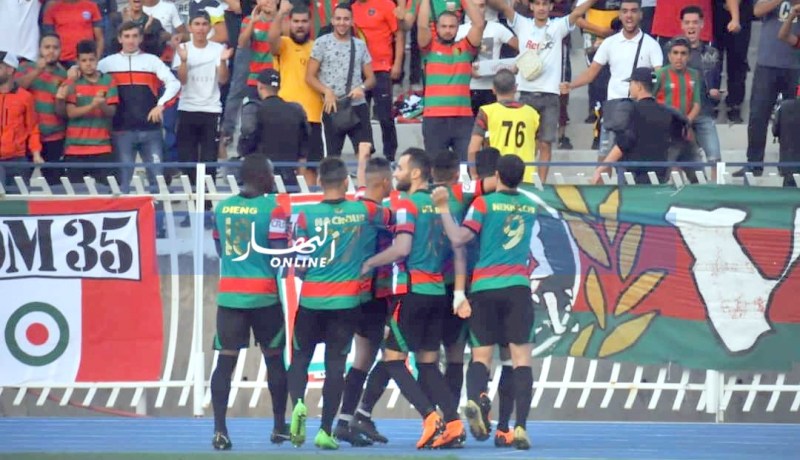 بالصور.. العميد يحسم الداربي العاصمي ويعود للسكة الصحيحة