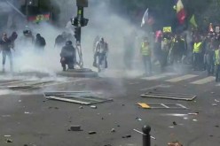 صدامات بين الشرطة والسترات الصفراء خلال مظاهرة عيد العمال بباريس