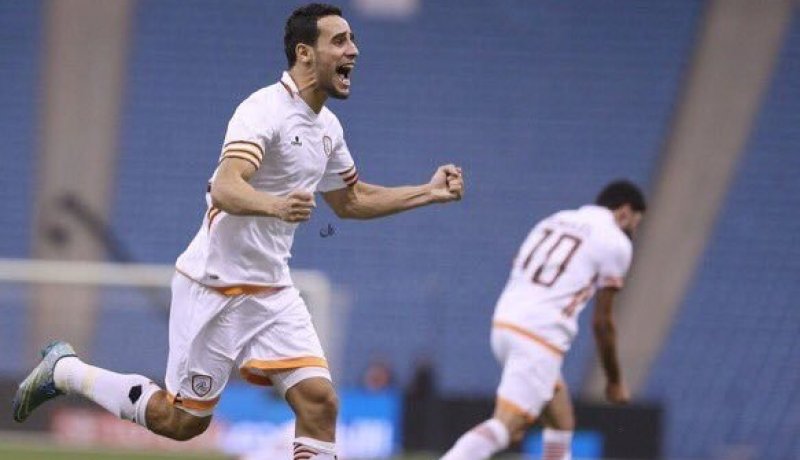 بن يطو يكشف طريقة مغادرته الشباب السعودي !