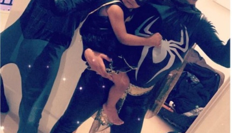 محرز يحتفل بـ”الهالوين” !