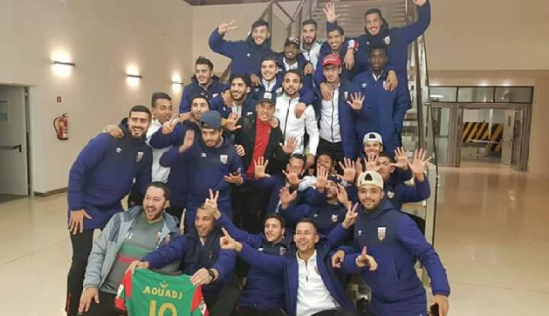 بالصور..هكذا ودع لاعبو المولودية زميلهم عواج بعد فسخ عقده بالتراضي