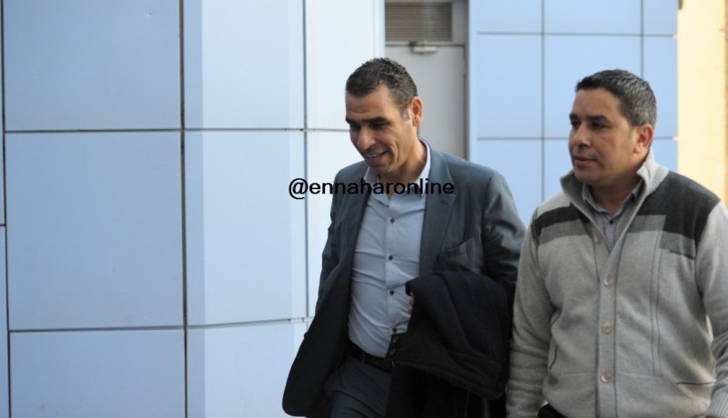 بالصور..زطشي يصل إلى مقر الرابطة ويباشر تسليم المهام