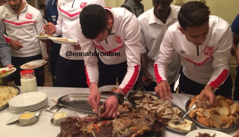 سفارة الجزائر في مالي تنظم مأدبة عشاء على شرف السياربي