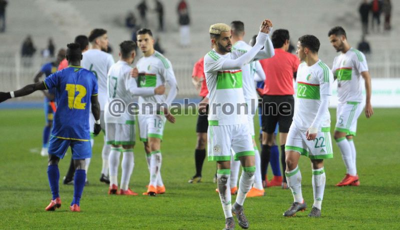 محرز: “نعمل دائما على إسعاد أطفال الجزائر” 