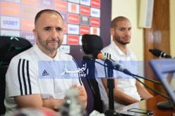 بلماضي يُكافئ “قديورة” ويهنئه أمام الجميع
