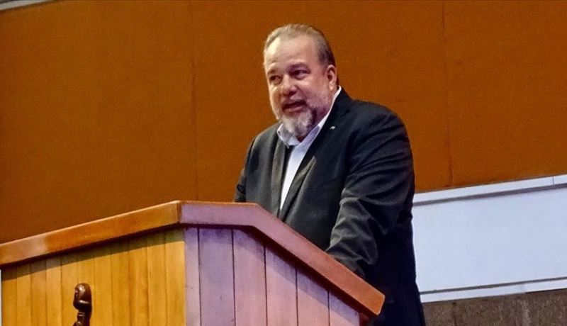 كوبا تختار أول رئيس للوزراء منذ 43 عاماً!