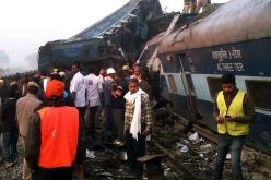 وفاة 14 شخصا في حادث إصطدام  قطار بحافلة مدرسية في الهند