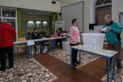 أزيد من 3 ملايين شخص يتوجهون لصناديق الإقتراع بالبوسنة لإختيار رئيس للبلاد