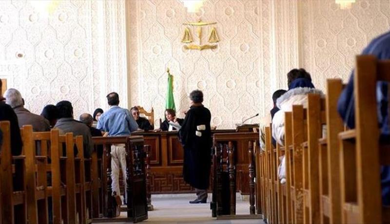 صاحب «شوروم» للسيارات الفخمة يقود شبكة متاجرة في «الكيف» بالعاصمة