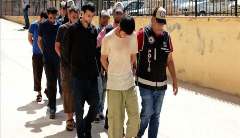 إعتقال 9 أشخاص للإشتباه في انتمائهم لتنظيم داعش في تركيا