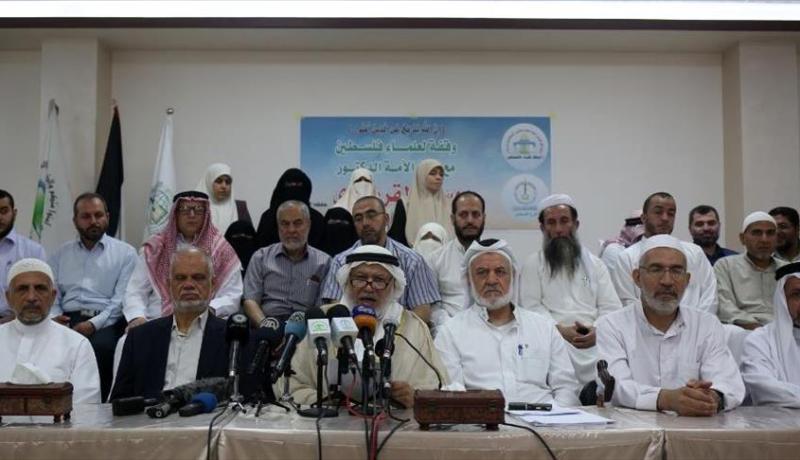 علماء فلسطينيون يتضامنون مع يوسف القرضاوي !