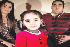 طفلة تطرد من حضانة فرنسية بسبب‮ ''‬خانة‮''